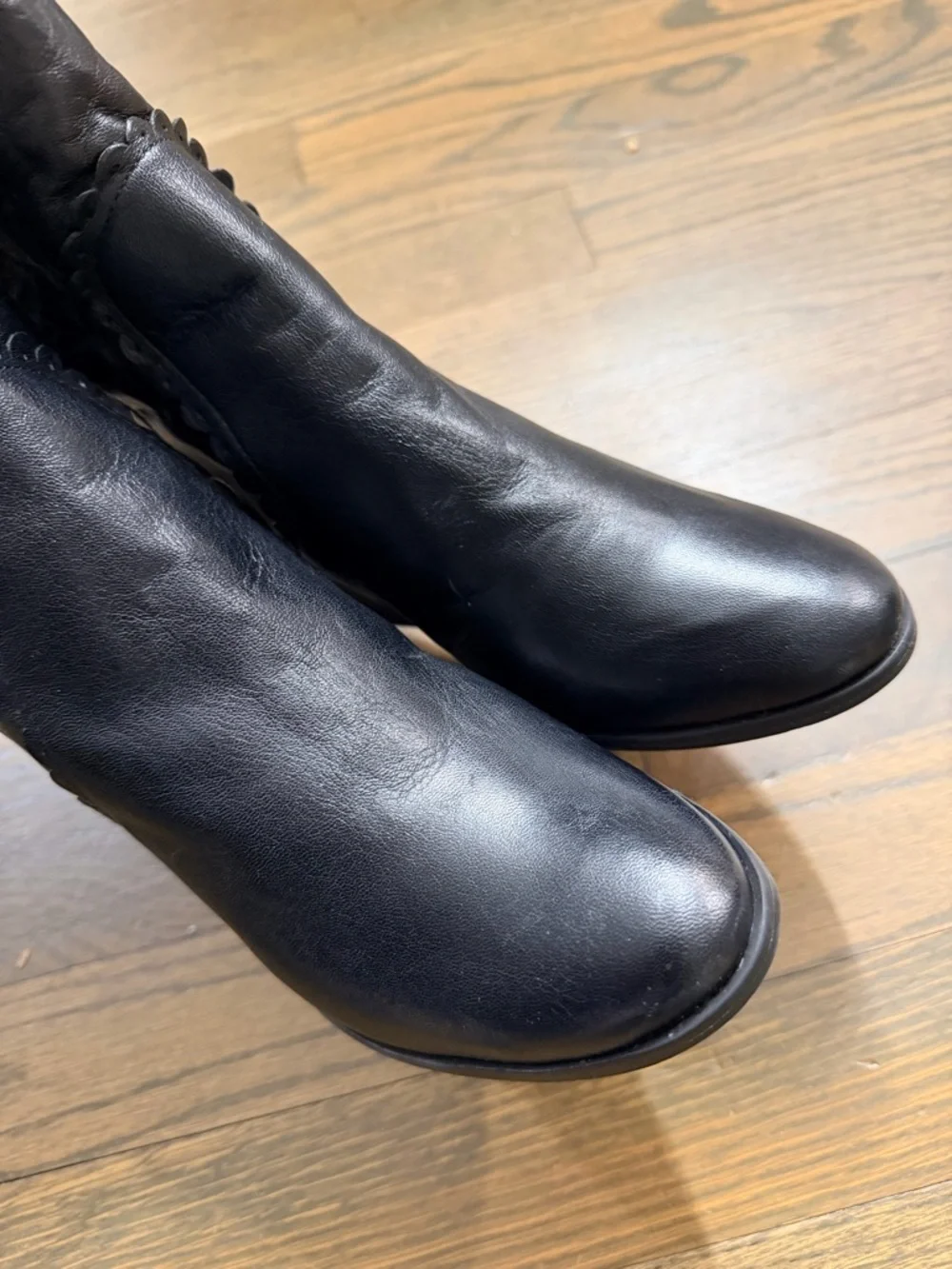 Jack Rogers stylish black